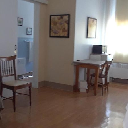 ויקטוריה-ויל Mhotel Domaine L'Envolee- Maison Fleurie מראה חיצוני תמונה