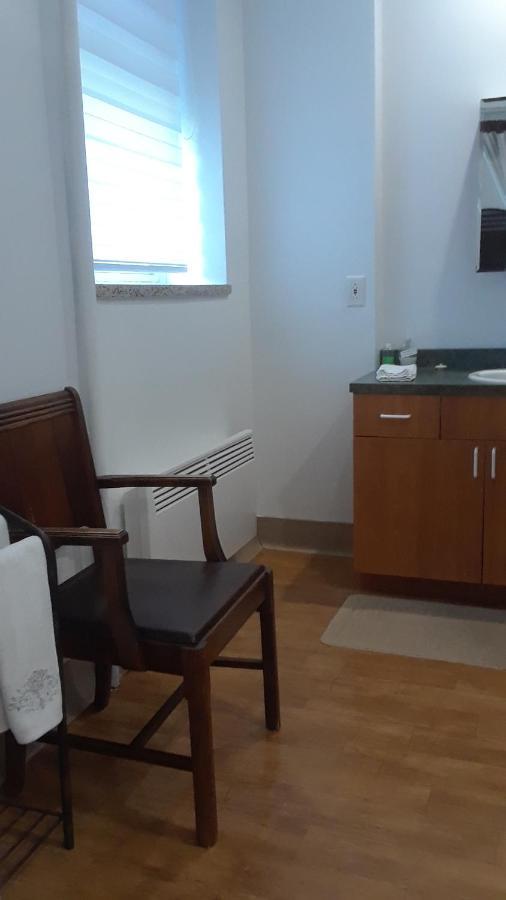ויקטוריה-ויל Mhotel Domaine L'Envolee- Maison Fleurie מראה חיצוני תמונה